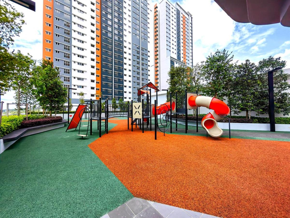 Alanis Residences Klia Kota Warisan Sepang By Dreamstay Экстерьер фото